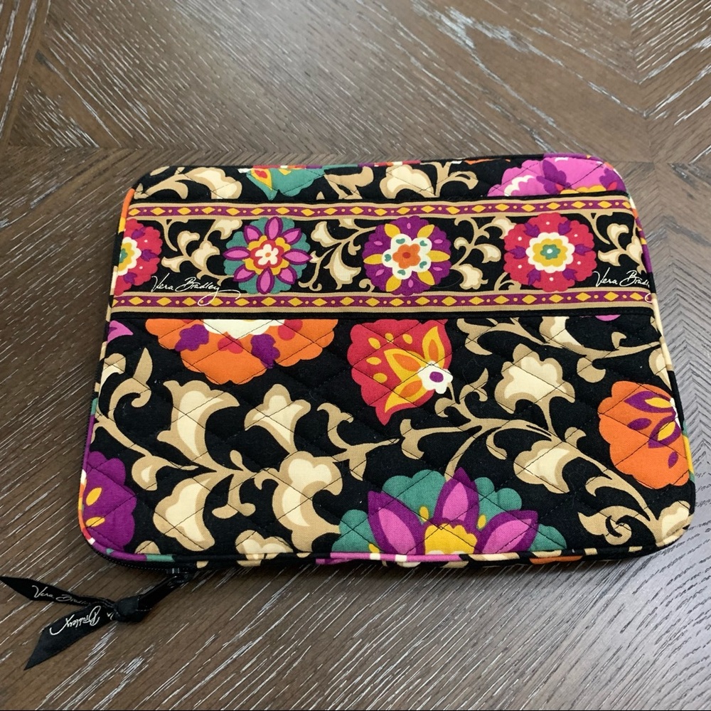 Vera Bradley Suzani quilted fabric tablet sleeve